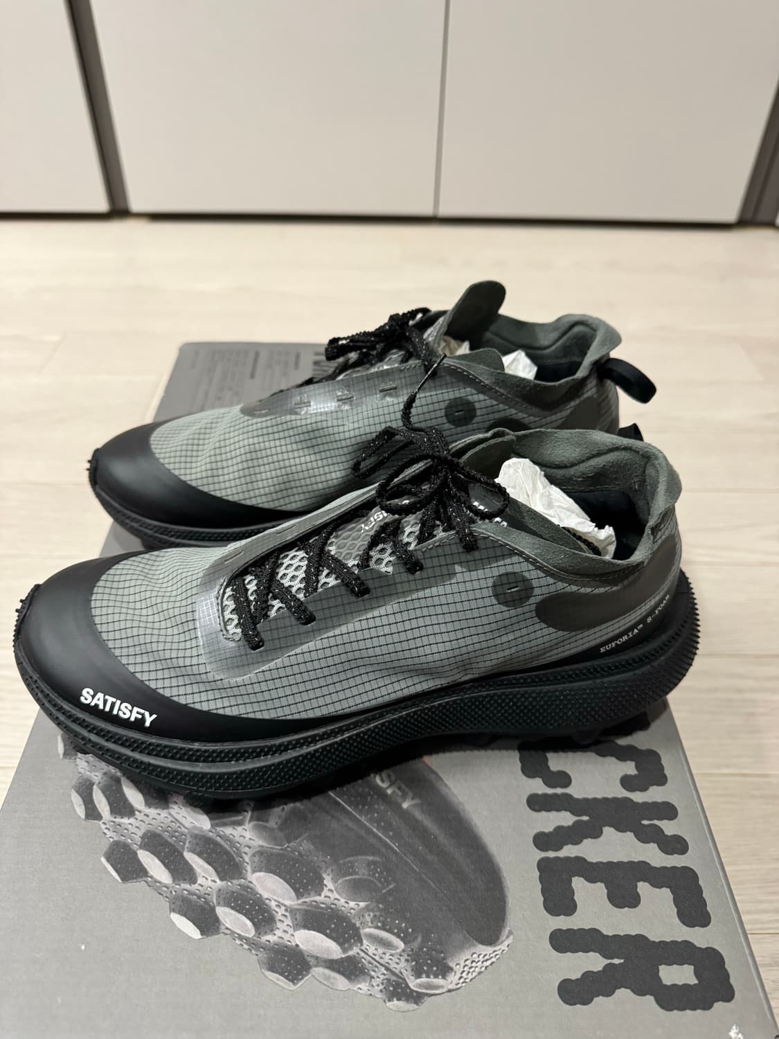 새티스파이 더라커 섀도우 255 상품이미지5