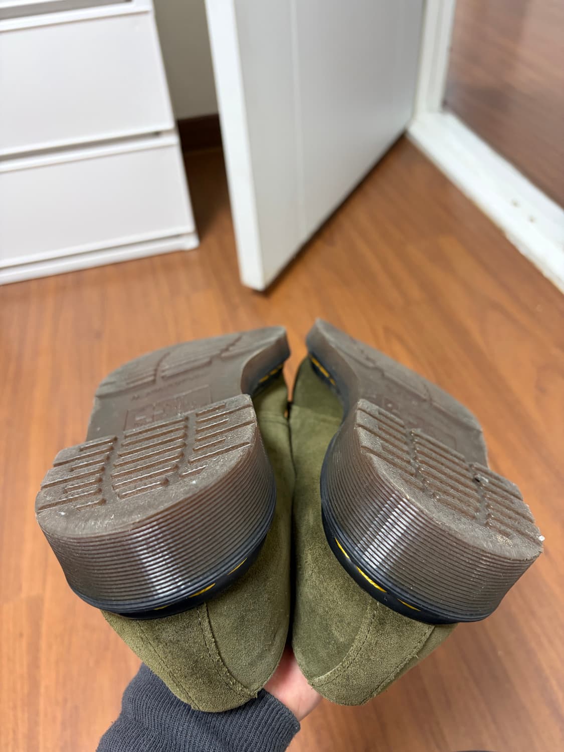 닥터마틴 스미스 4홀 스웨이드 카키 상품이미지3