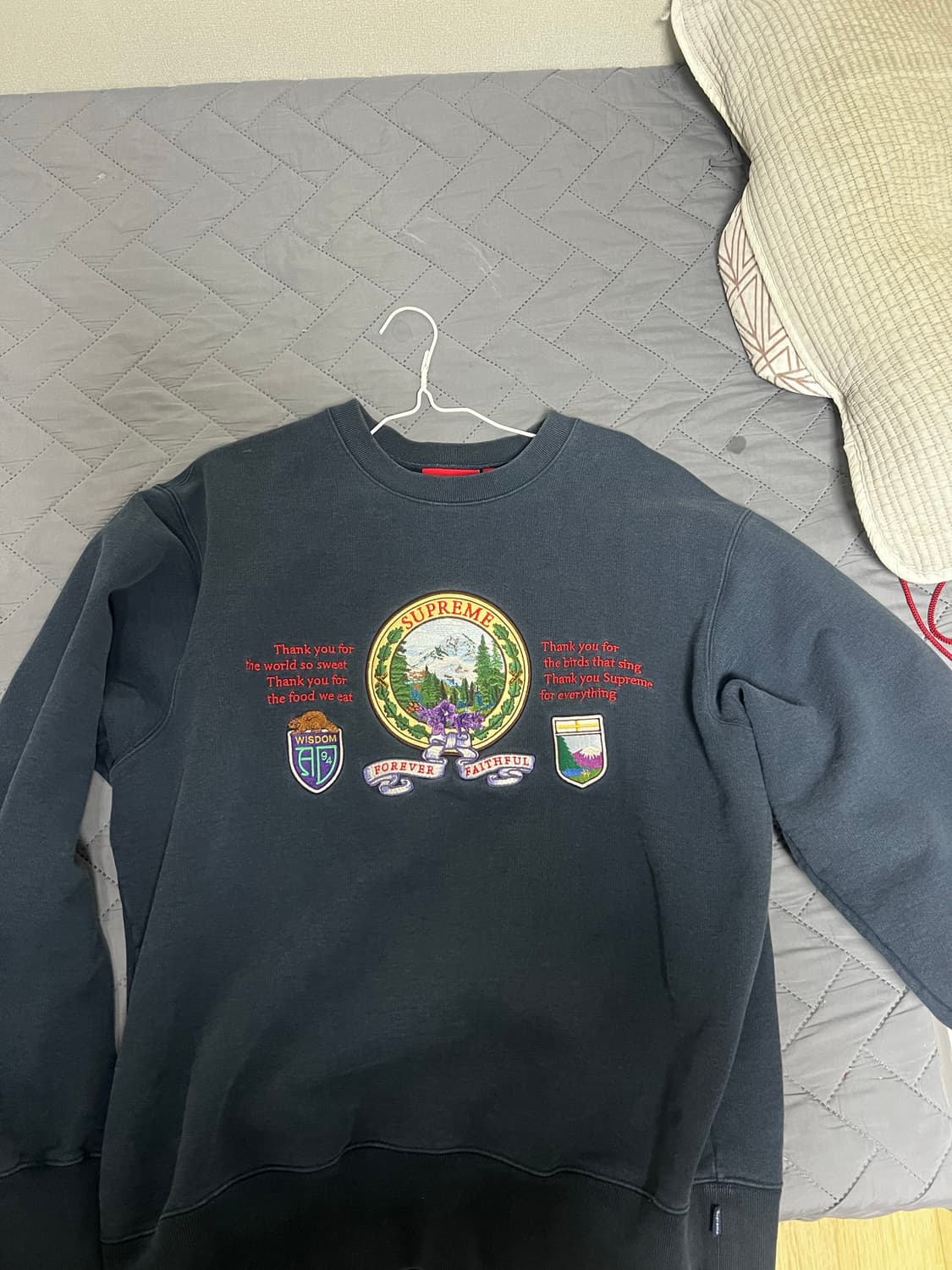 슈프림 맨투맨 상품이미지1