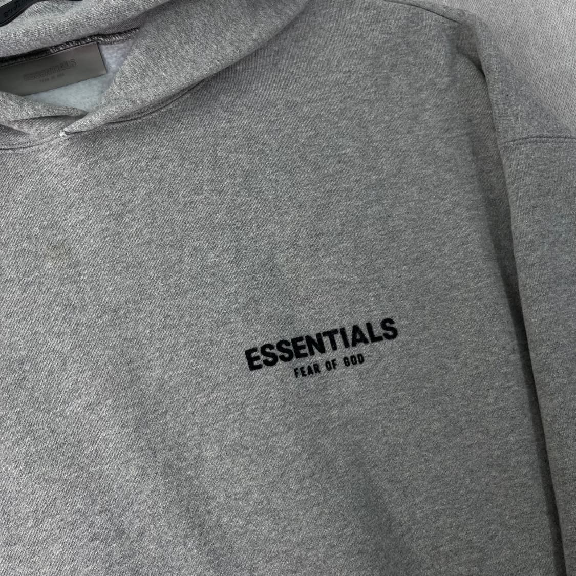 110 피오갓 에센셜 백로고 그레이 후드티 상품이미지3