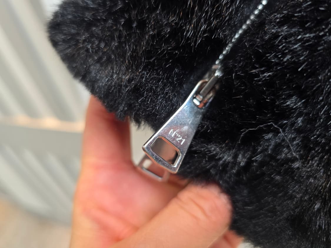 N21 정품 페이크 퍼 바시티  상품이미지6