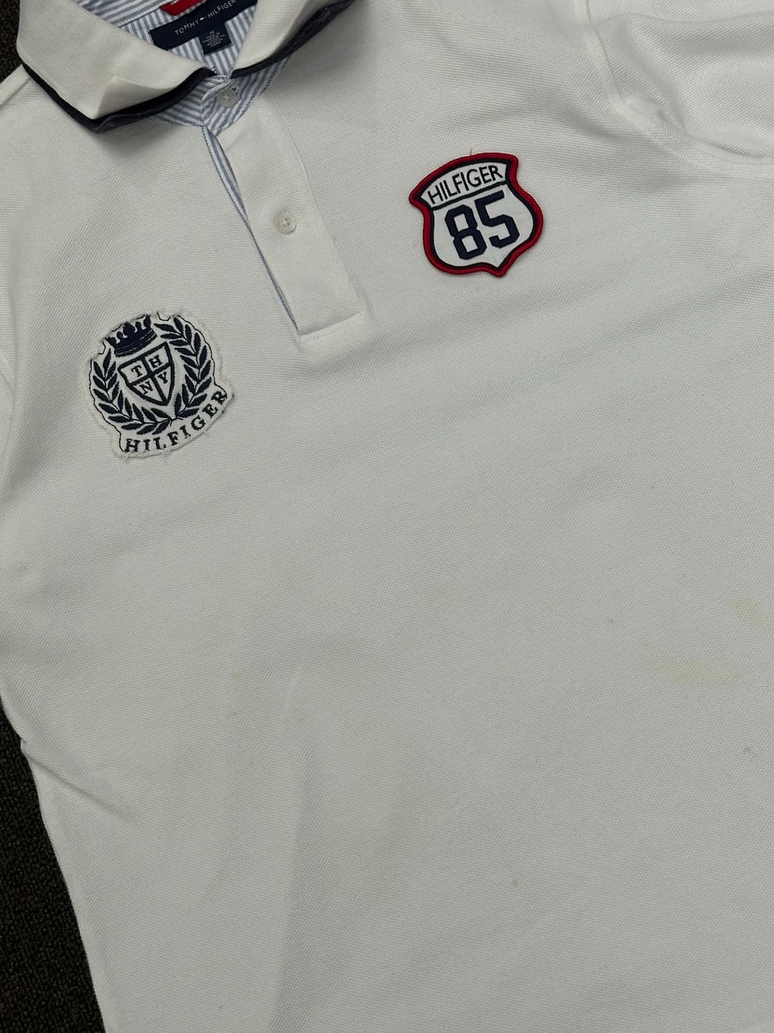 M)타미힐피거 빈티지 로고 완장 카라 반팔 상품이미지2