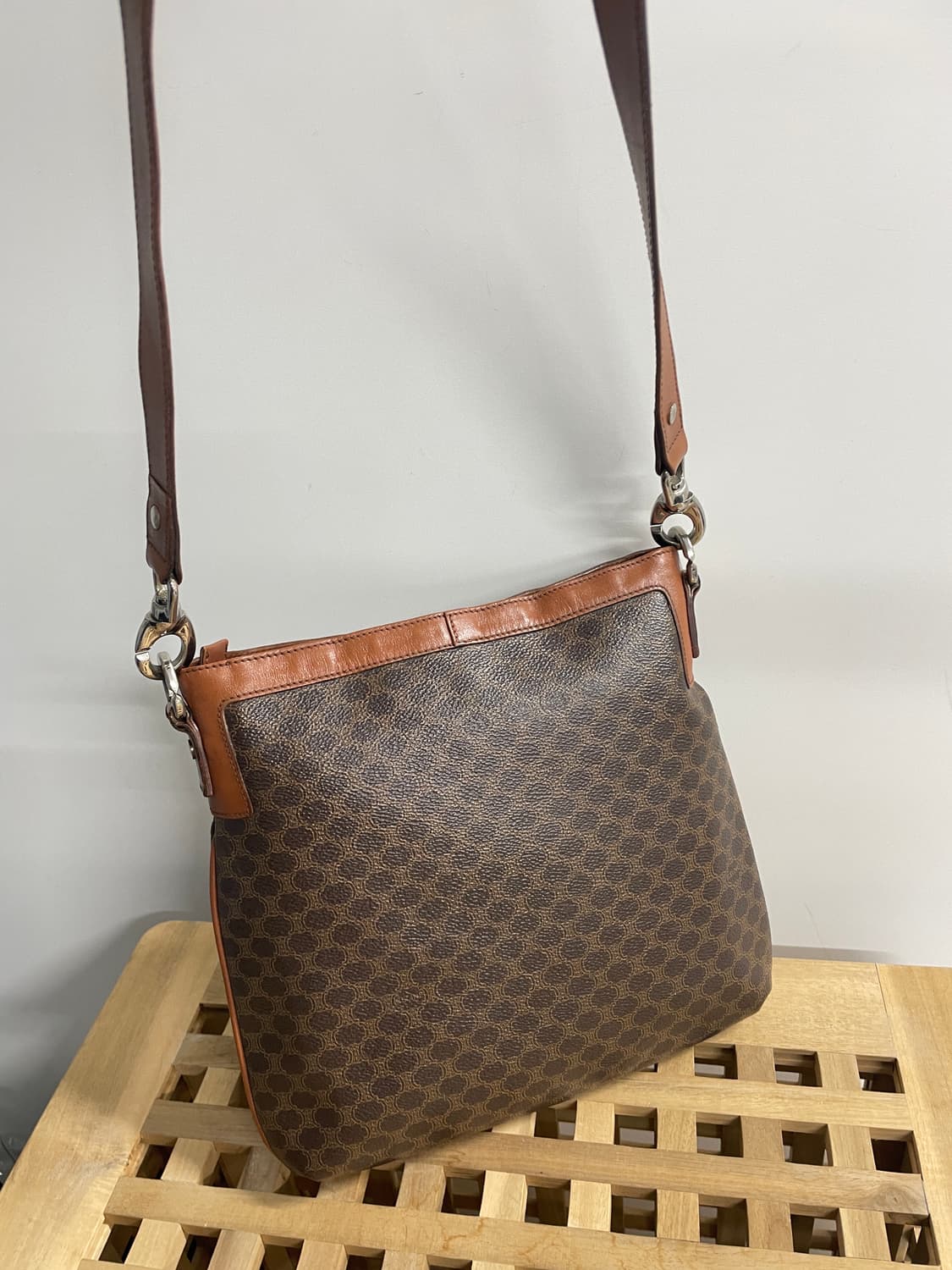 셀린느 마카담 크로스백 상품이미지4