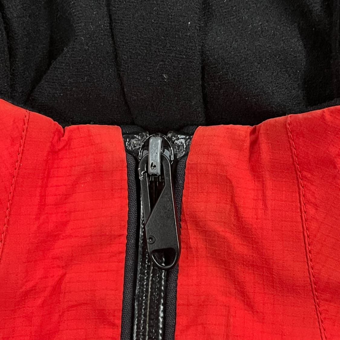 [정품/L] 몬츄라 레드 블랙 바람막이 자켓 b18 상품이미지9