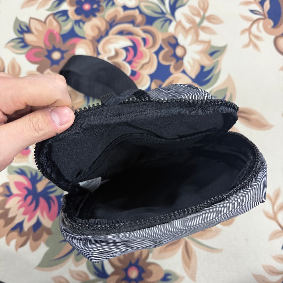 나이키 Nike 에센셜 크로스 바디팩 힙색(그레이) 상품이미지2