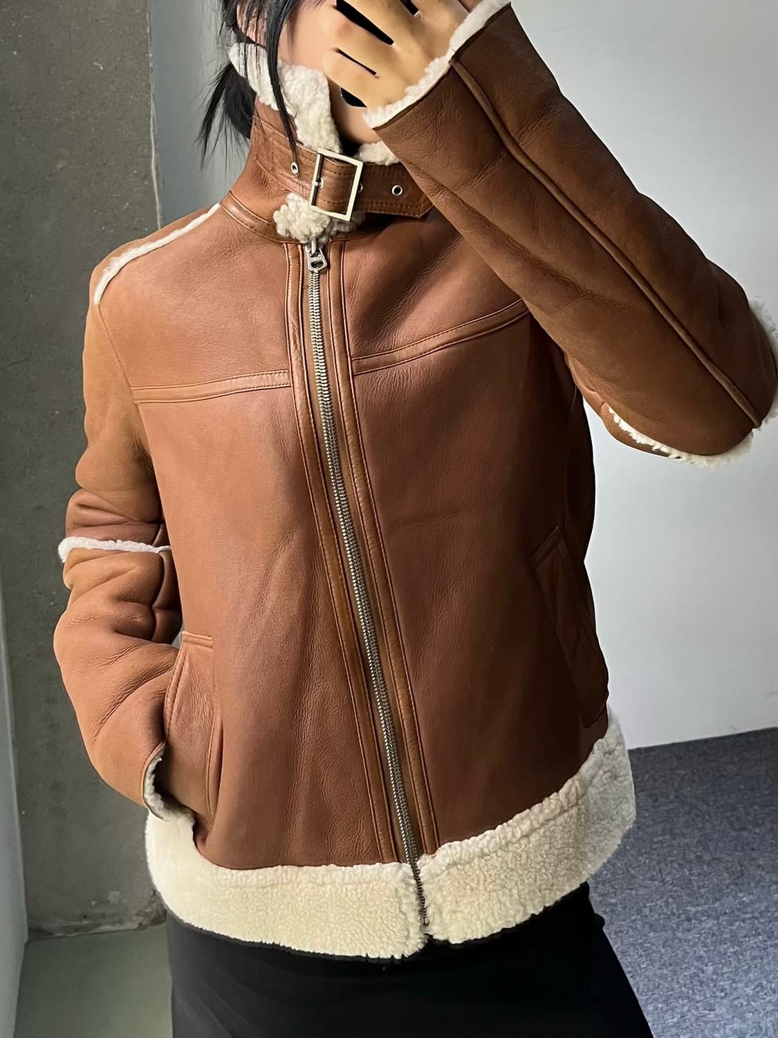 산드로 17f/w 시어링 레더 무스탕 상품이미지3