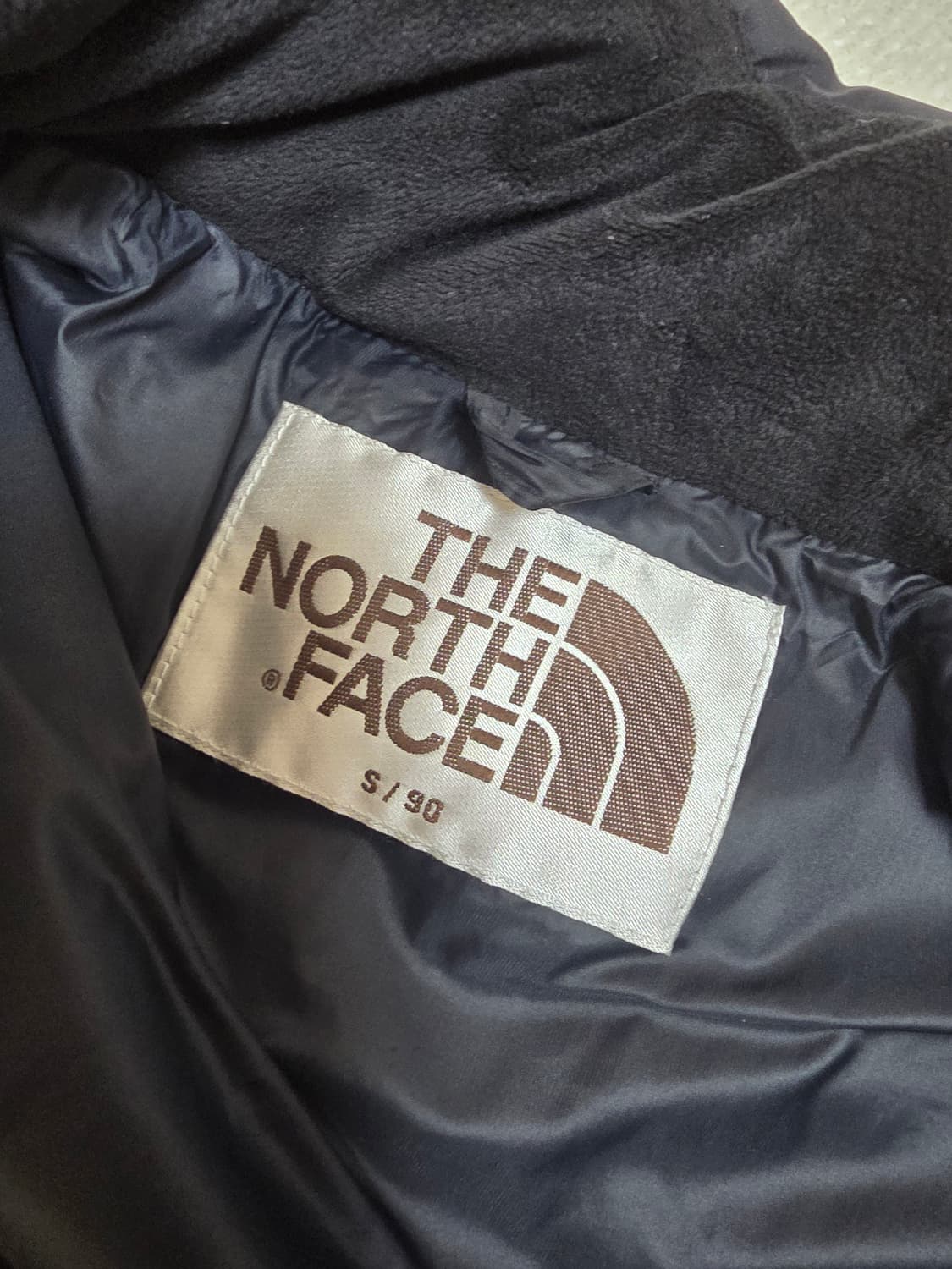 노스페이스 X 케이스스터디  치토스 레오파드 패딩 s(90) 사이즈 판매 상품이미지9