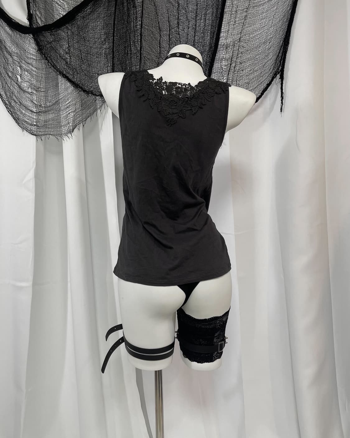 charcoal lace sleeveless 상품이미지1