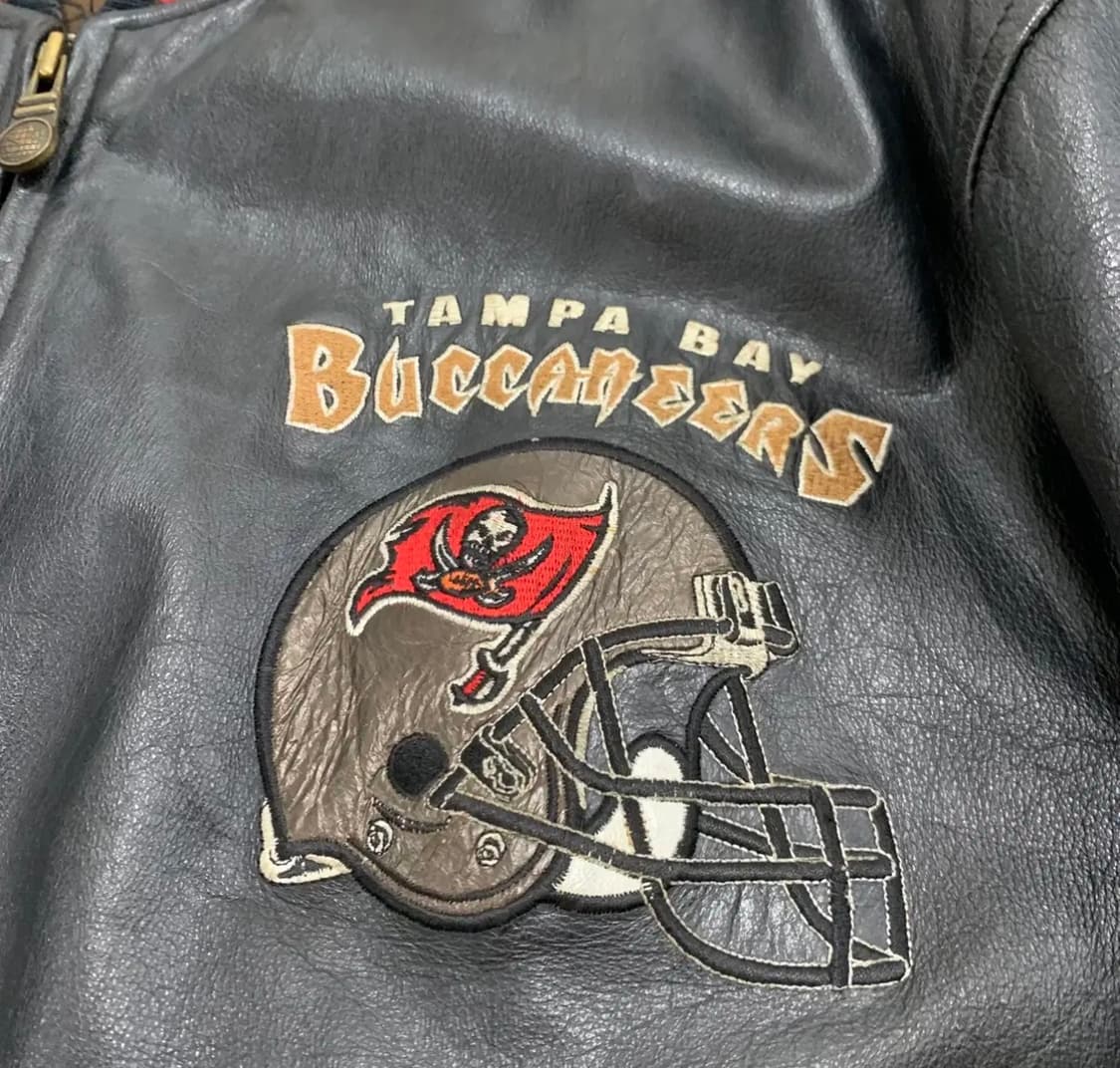 NFL Buccaneers Leather Jacket 상품이미지7