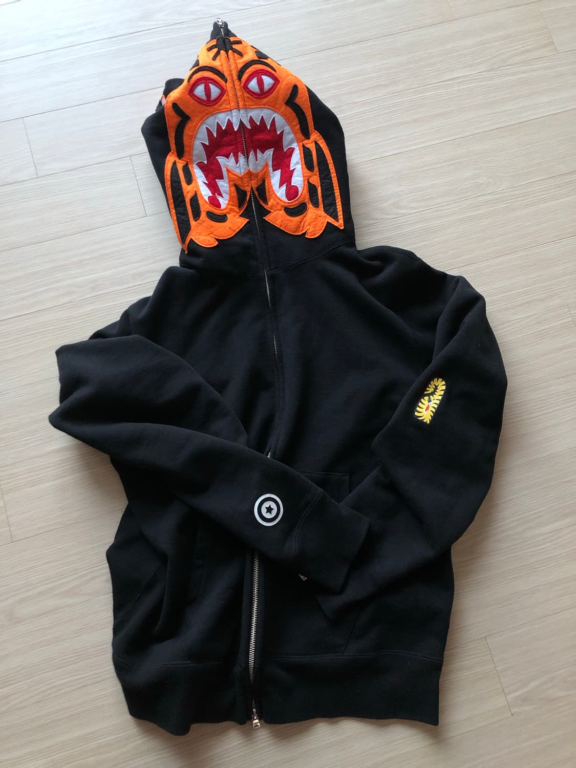 베이프 타이거 후드집업 급처 상품이미지1