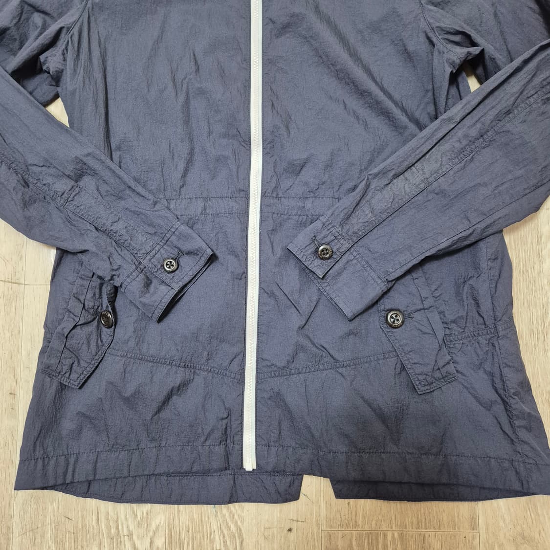 아이더 여성 와펜 히든후드 드뷰이 B 바람막이 자켓  상품이미지3