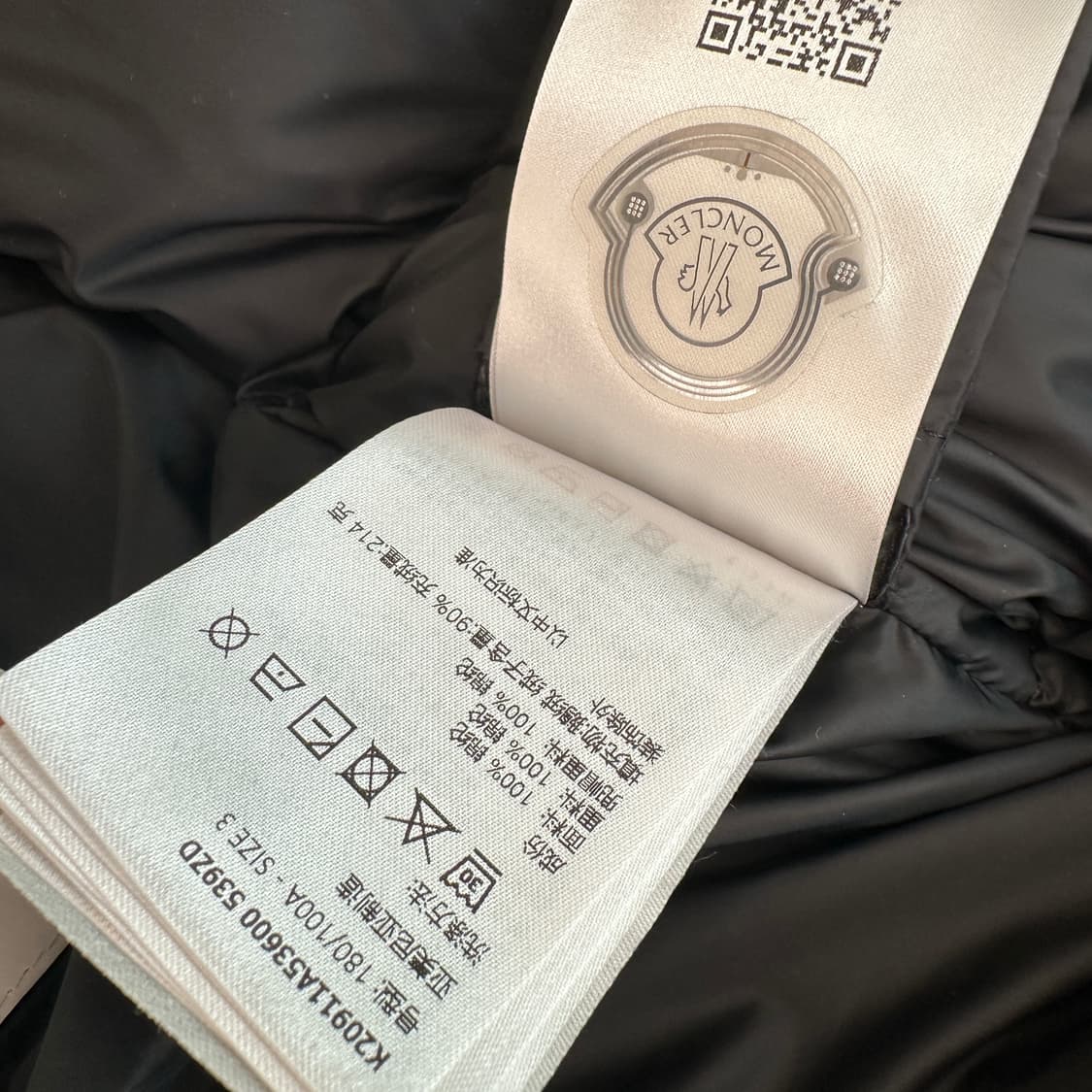 25fw 몽클레어 마야 무광 후드 쇼트 다운 상품이미지2