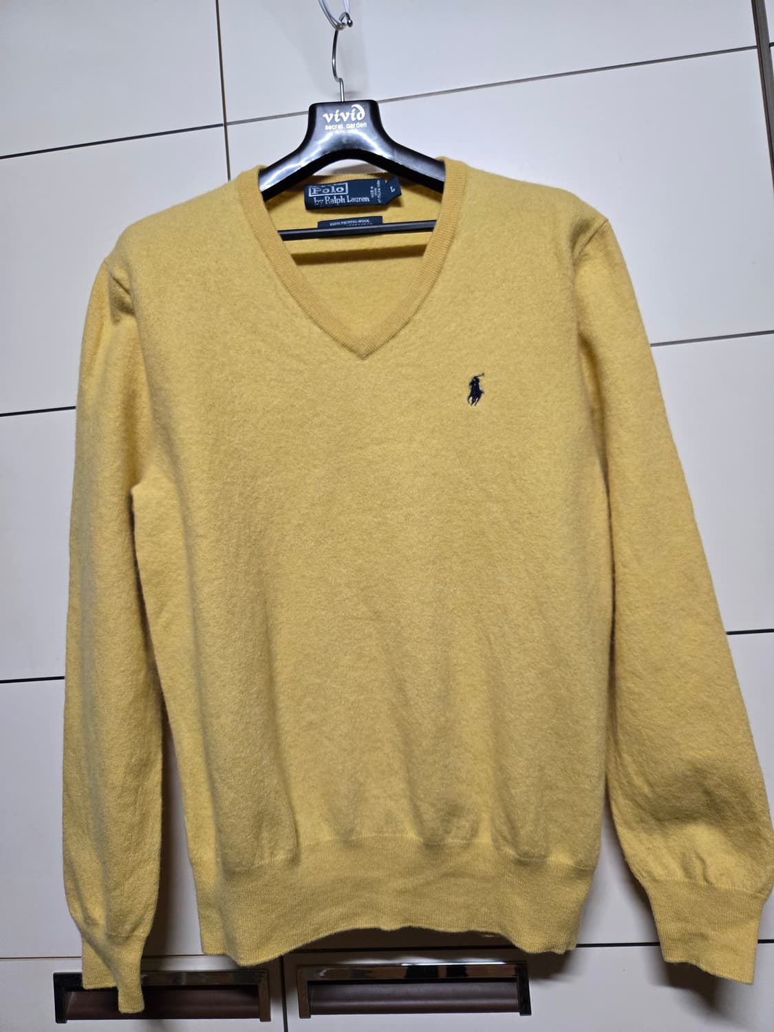 폴로 랄프로렌 여성 메리노울 브이넥 니트 상품이미지2