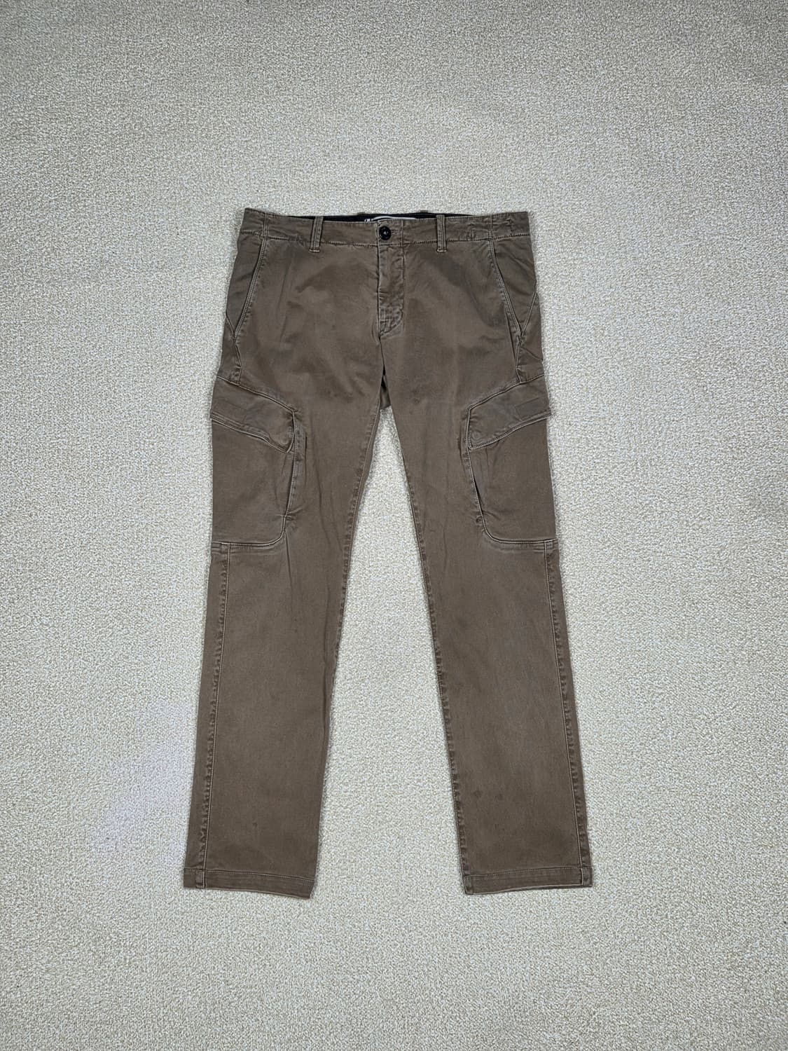 [스톤아일랜드] TYPE SK 가먼트 다잉 코튼 카고 팬츠 | 00256 상품이미지1