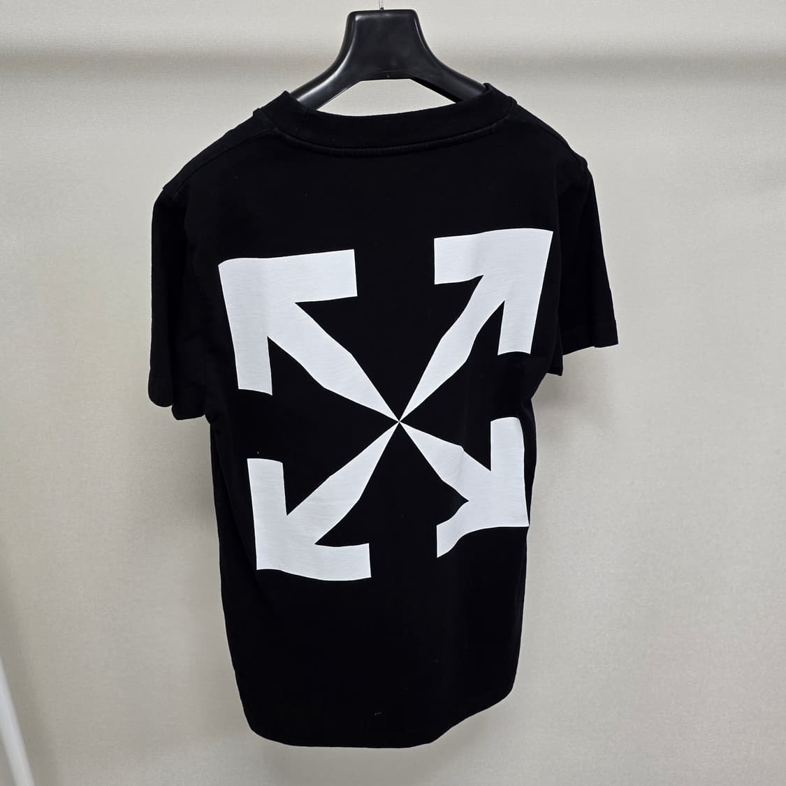 오프화이트 모나리자 로고 반팔 티셔츠 s사이즈 95 판매 상품이미지2