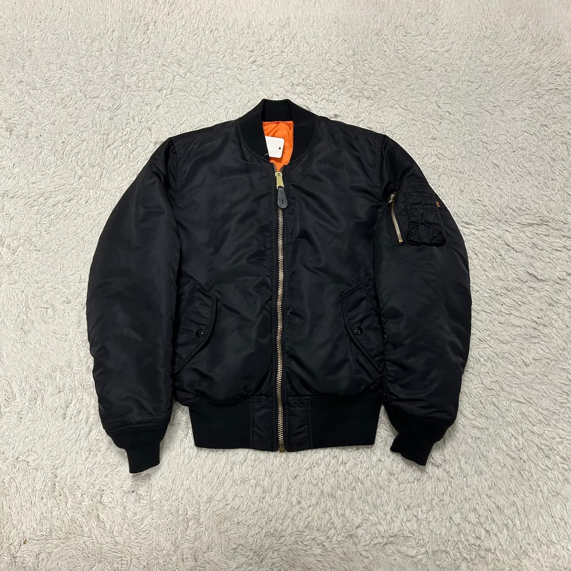 Alpha Industries reversible black MA-1 상품이미지5