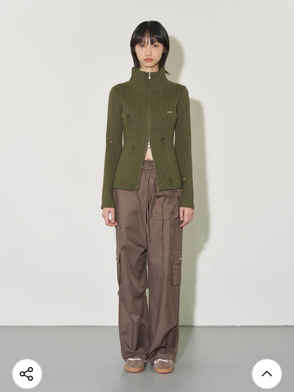 일리고 펀칭 데미지 니트집업 상품이미지2