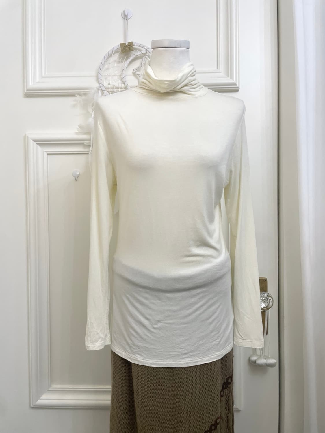 ivory shirring basic turtle neck top&bei 상품이미지5