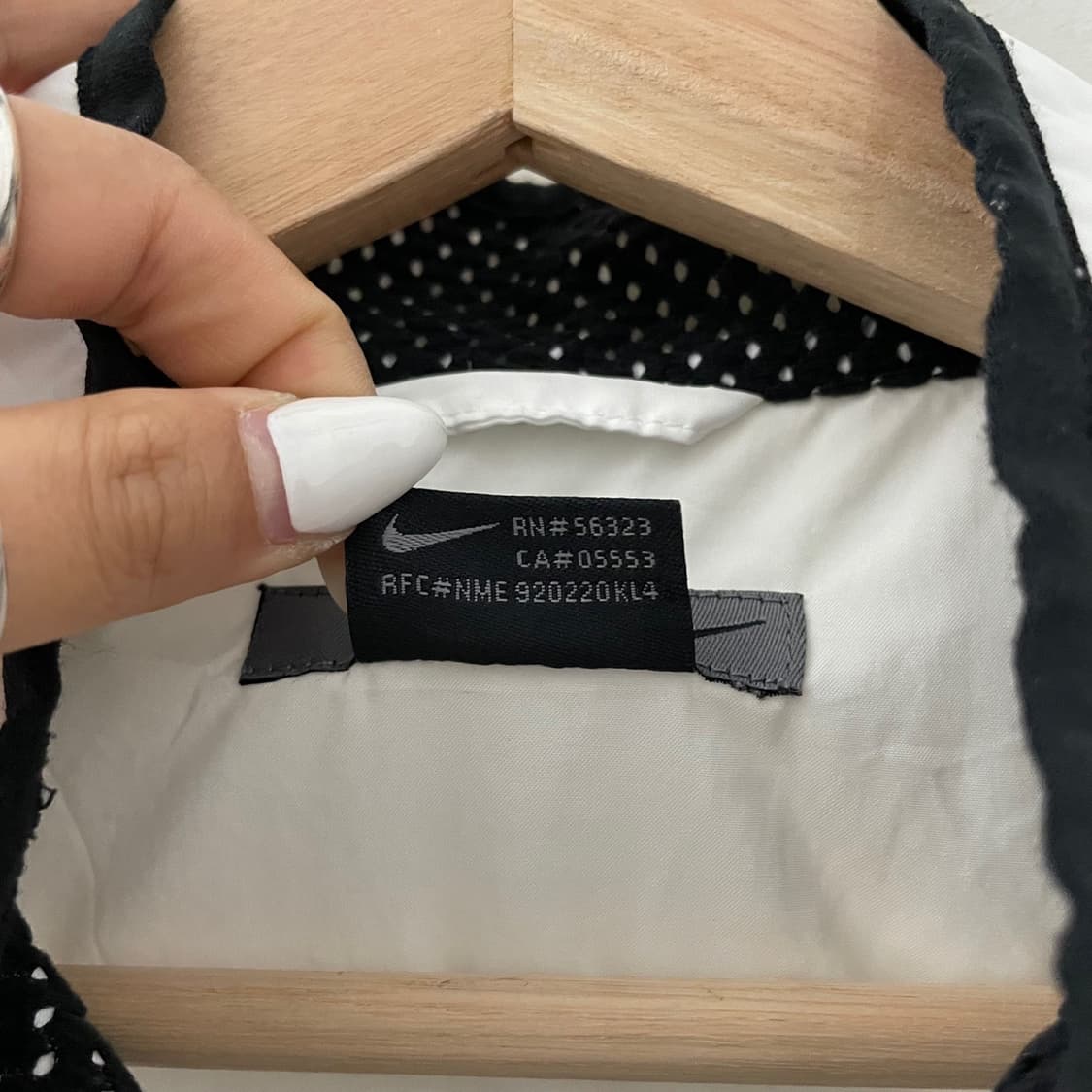 나이키 화이트 배색 아노락 상품이미지8