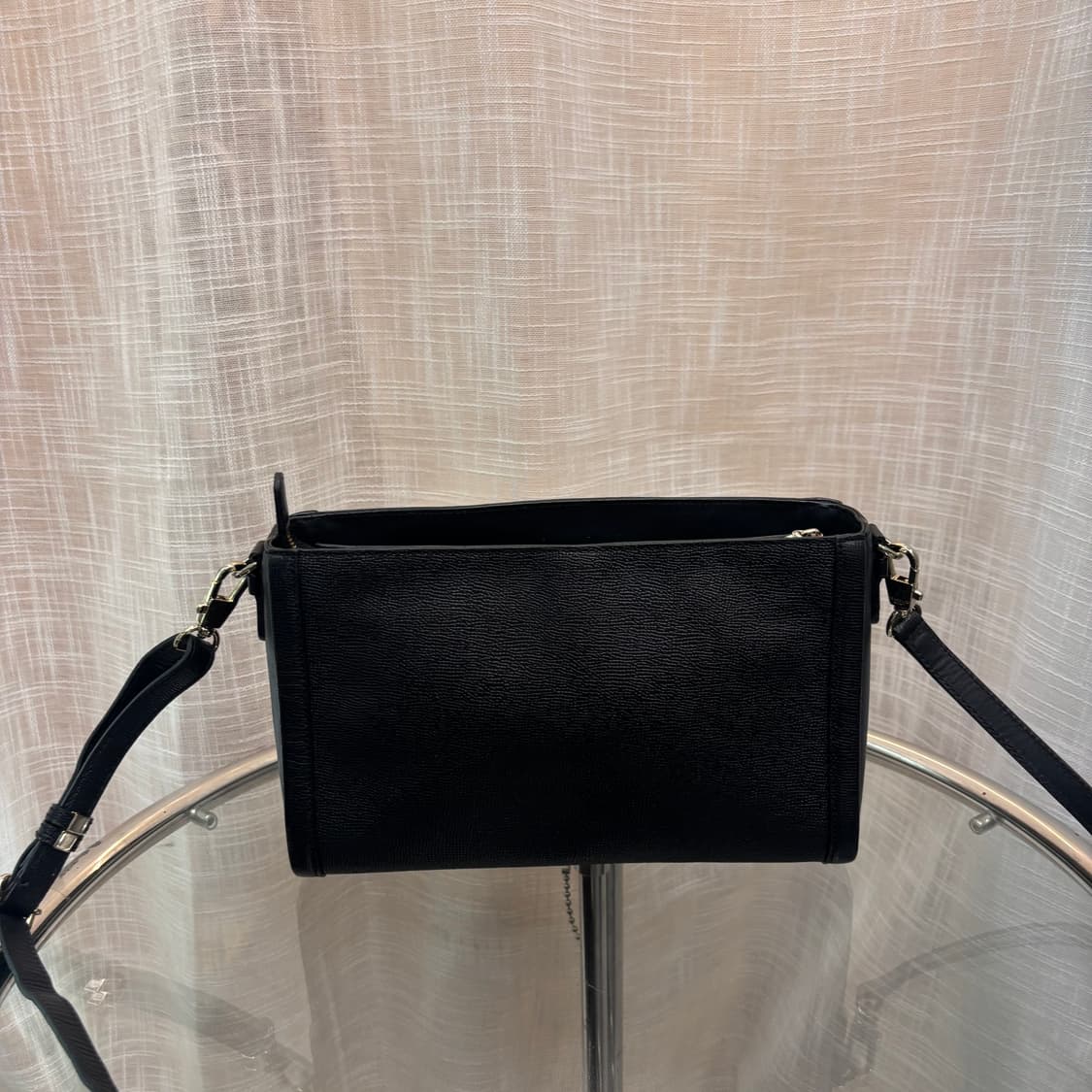 정품 루이까또즈 크로스백     상품이미지6