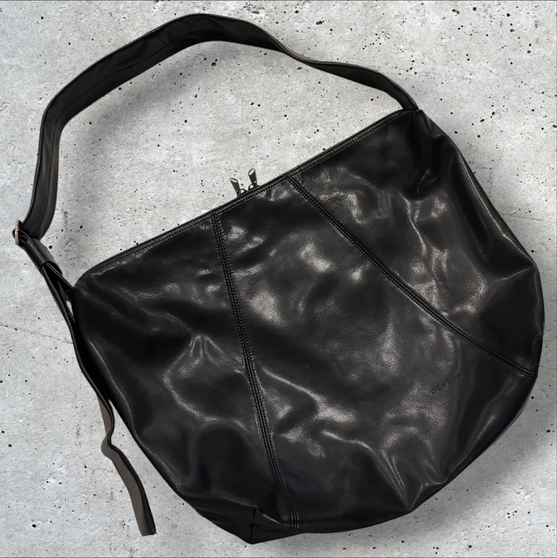 DOFFJAJON 도프제이슨 카우하이드 가죽 숄더백 블랙 상품이미지1