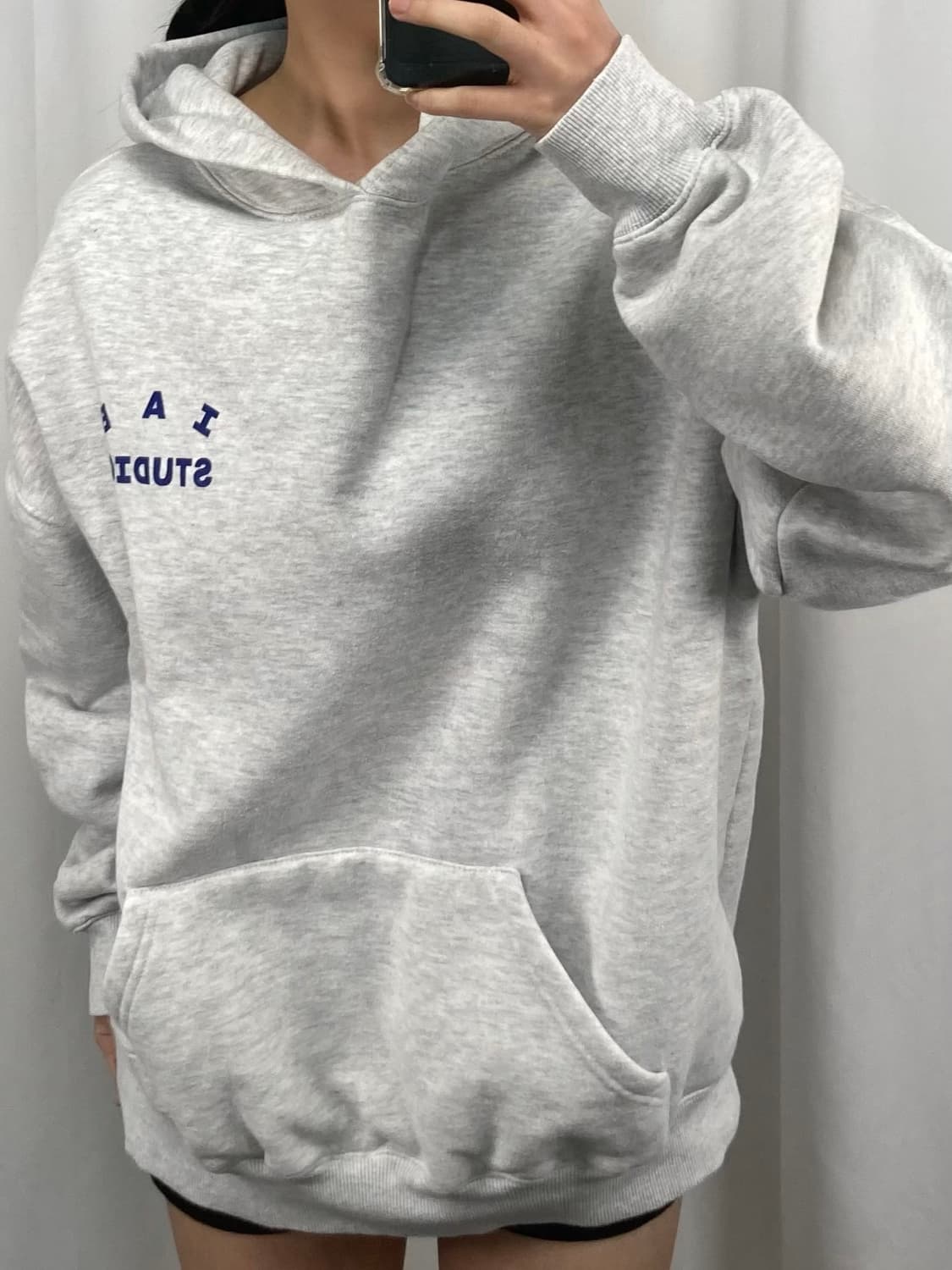 아이앱스튜디오 그레이 후드티 상품이미지2