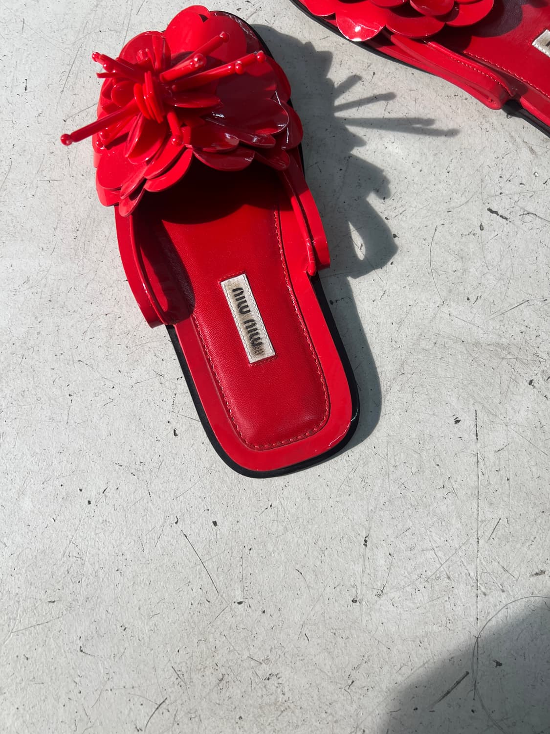 미우미우 플라워 타비 샌들 상품이미지7