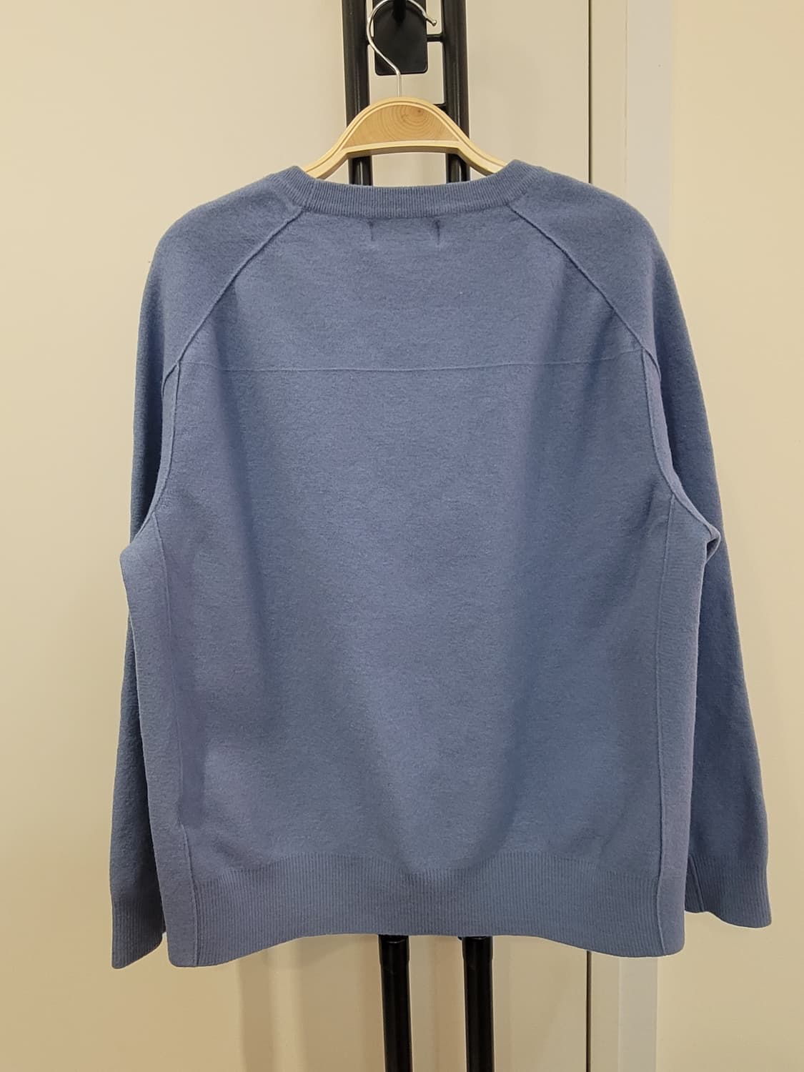 21FW 타임옴므 블루 니트 (세탁 수축으로 여성 55~66 권장) 상품이미지4