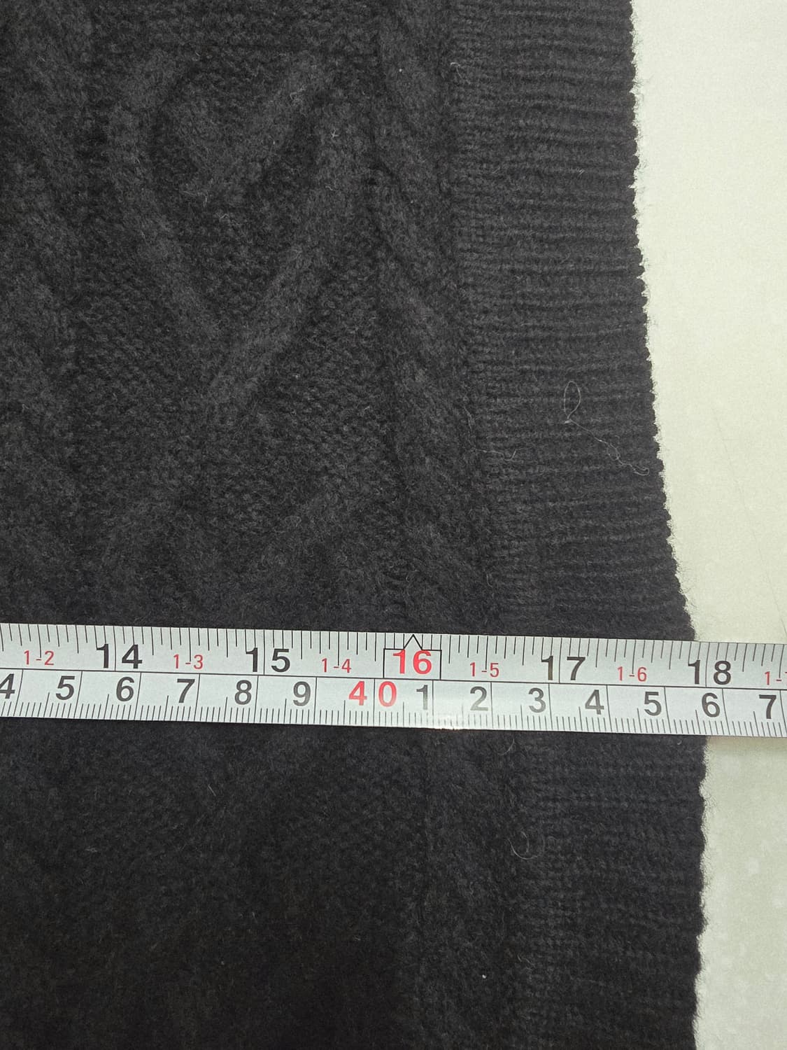 SJ WANI 블랙 꽈배기 니트 조끼 상품이미지8