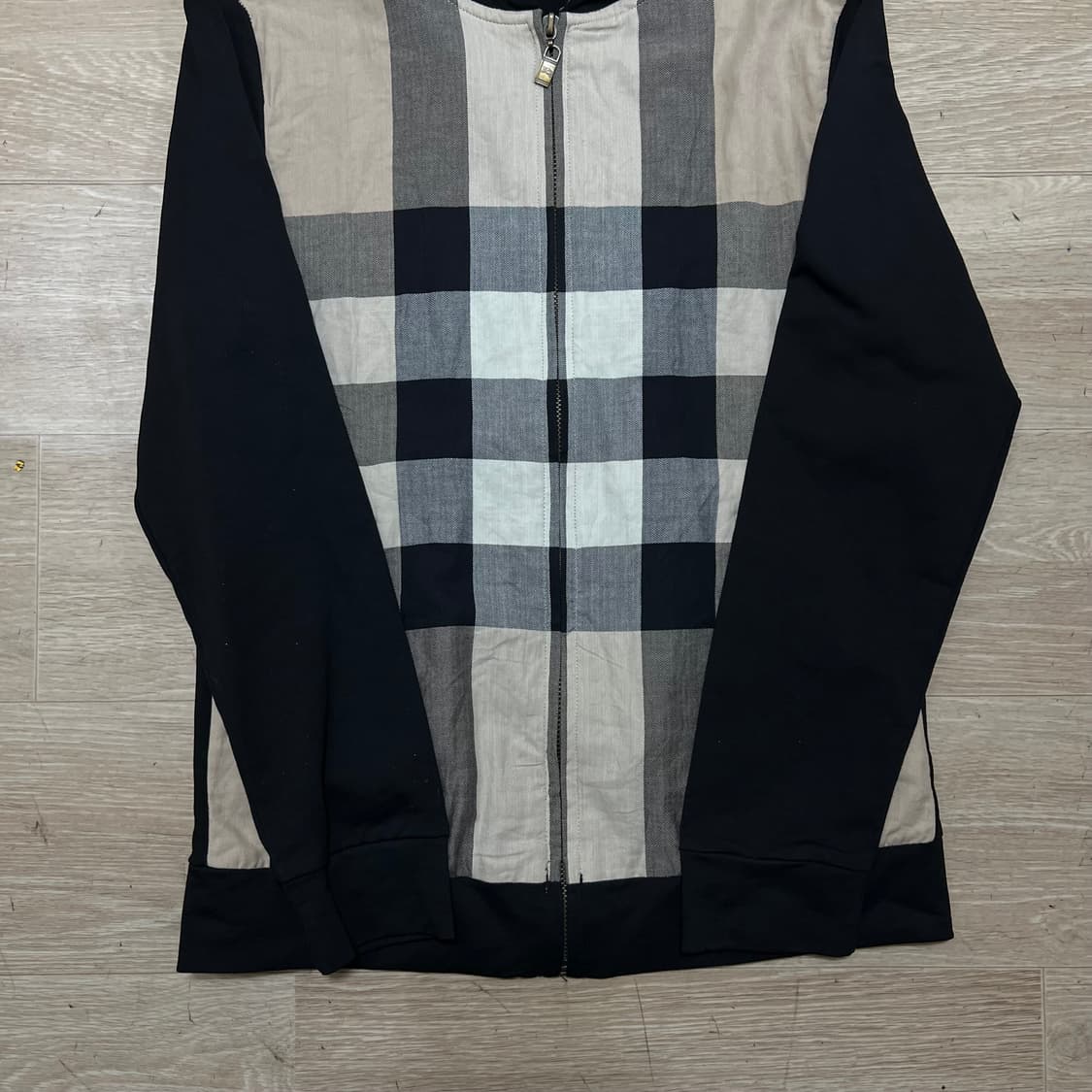 버버리 브릿 여성 노바체크 배색 슬림핏 후드집업 자켓 [블랙] L/100 상품이미지3