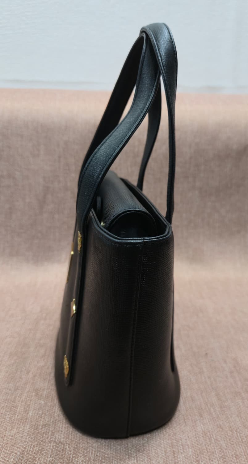 MCM 정품  블랙 사피아노 레더 토트백 상품이미지4