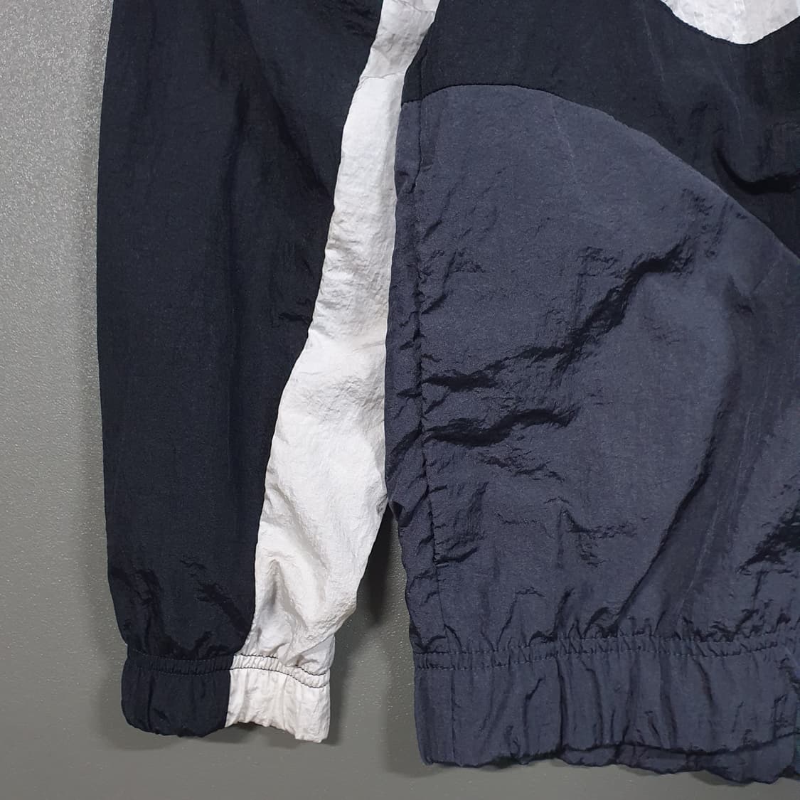 실측 XL 나이키 빅스우시 우븐 라인드 바람막이 후드 자켓 오레오 범고래 상품이미지3