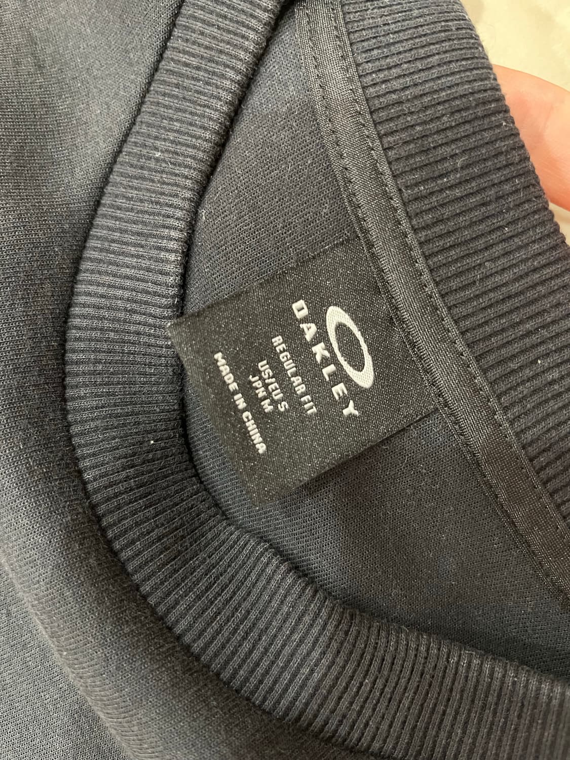 오클리 맨투맨 M 일본 세컨드핸즈에서 산거 팝니다 상품이미지4