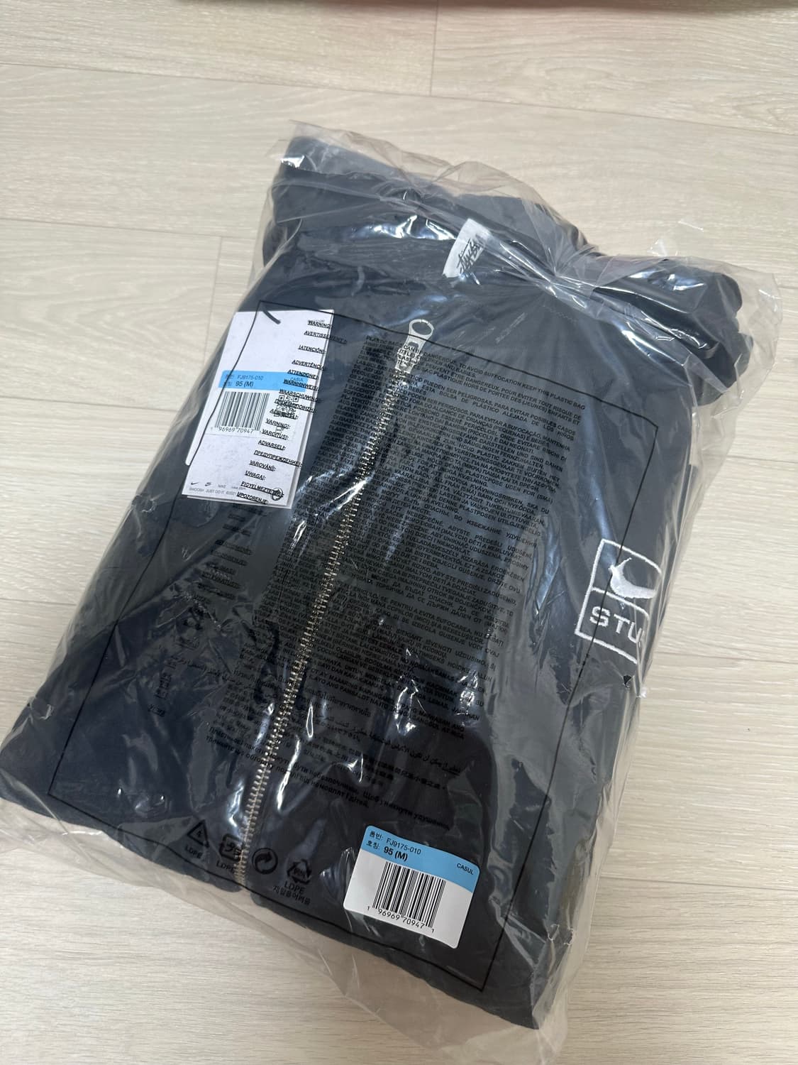 (M)나이키 x 스투시 풀 집 워시드 플리스 후드 블랙 새상품 판매합니다 상품이미지2