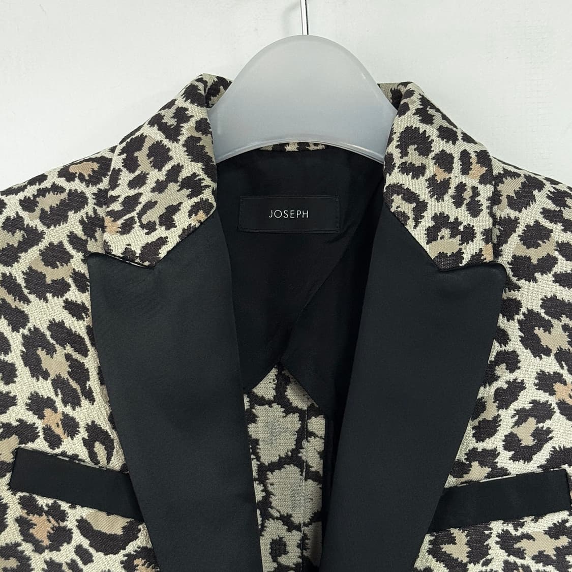 조셉 레오파드 테일러드 하프 코트 상품이미지3