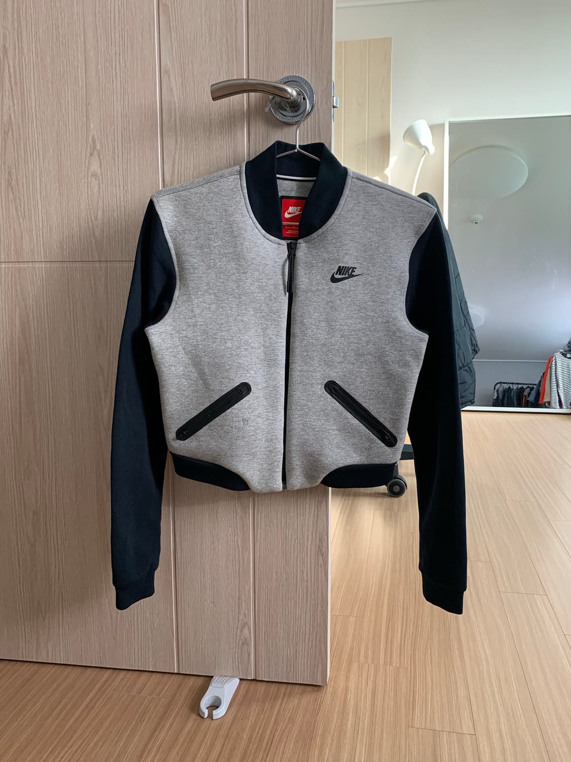 나이키 크롭 배색 자켓 상품이미지1