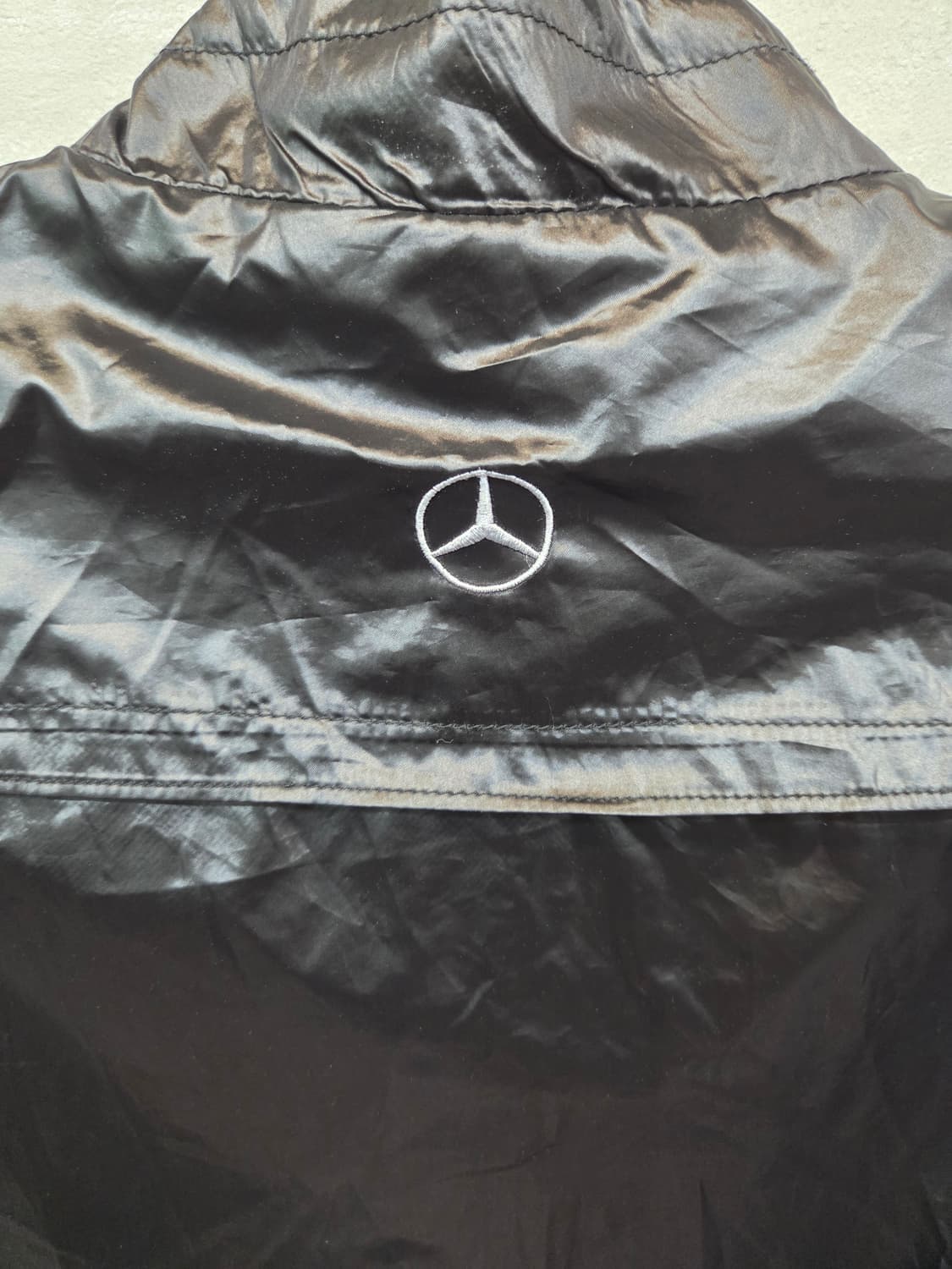 메르세데스 벤츠 유광 바람막이 봄버자켓 L 상품이미지3
