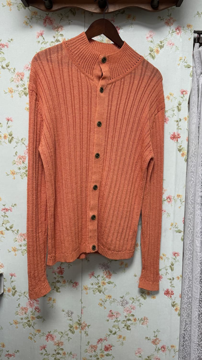 살구 터틀넥 상의 상품이미지1