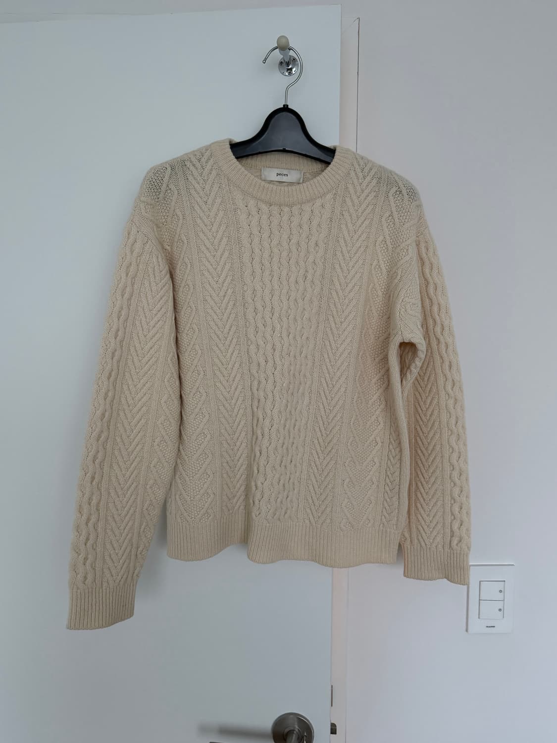 페세스 케이블 울 니트 상품이미지1