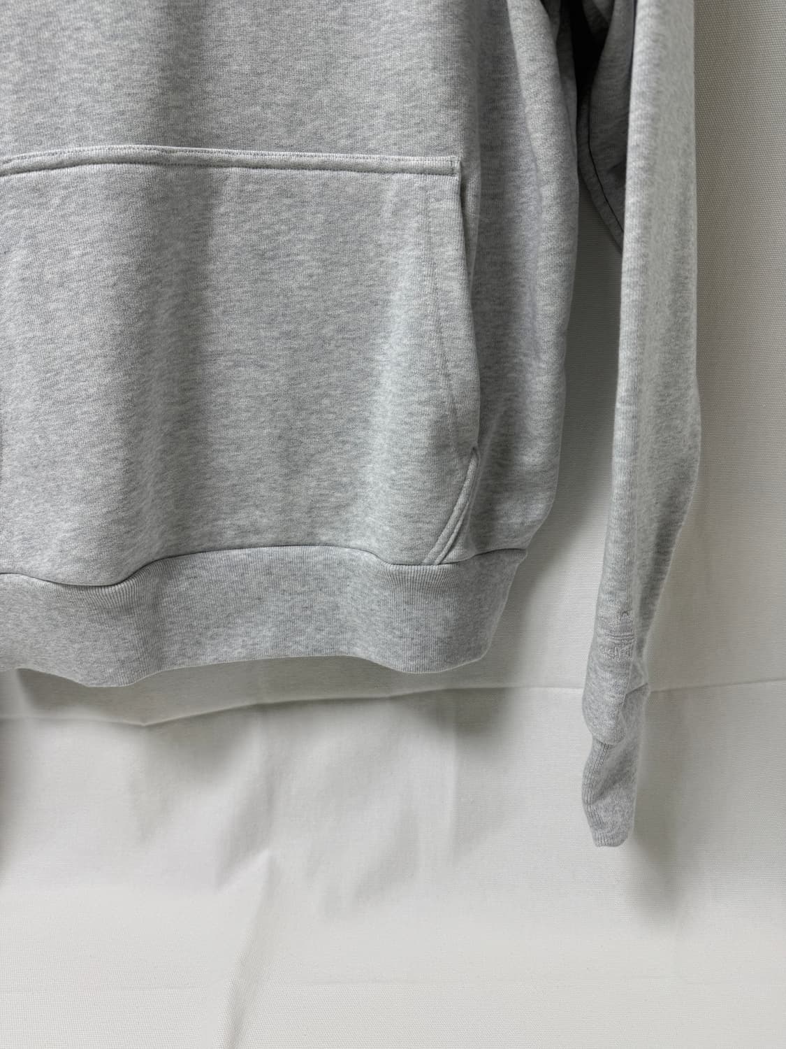 아디다스 퍼렐 휴먼레이스 베이직 후드티 M 상품이미지3