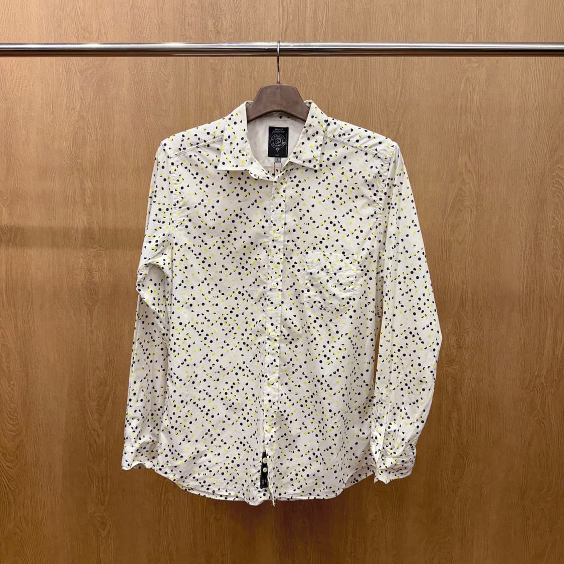 디젤 인더스트리 스트릿 패턴 긴팔 셔츠 도트 그래픽 디테일 화이트 상품이미지2