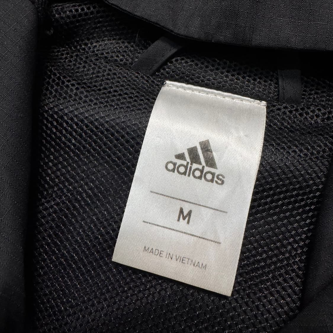 Name : 아디다스 맨유 팀로고 사이드라인 유니폼 바람막이 :)  상품이미지4