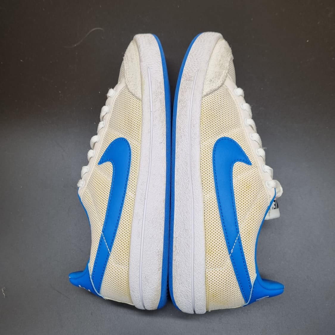 나이키 메도 스니커즈 245 상품이미지5