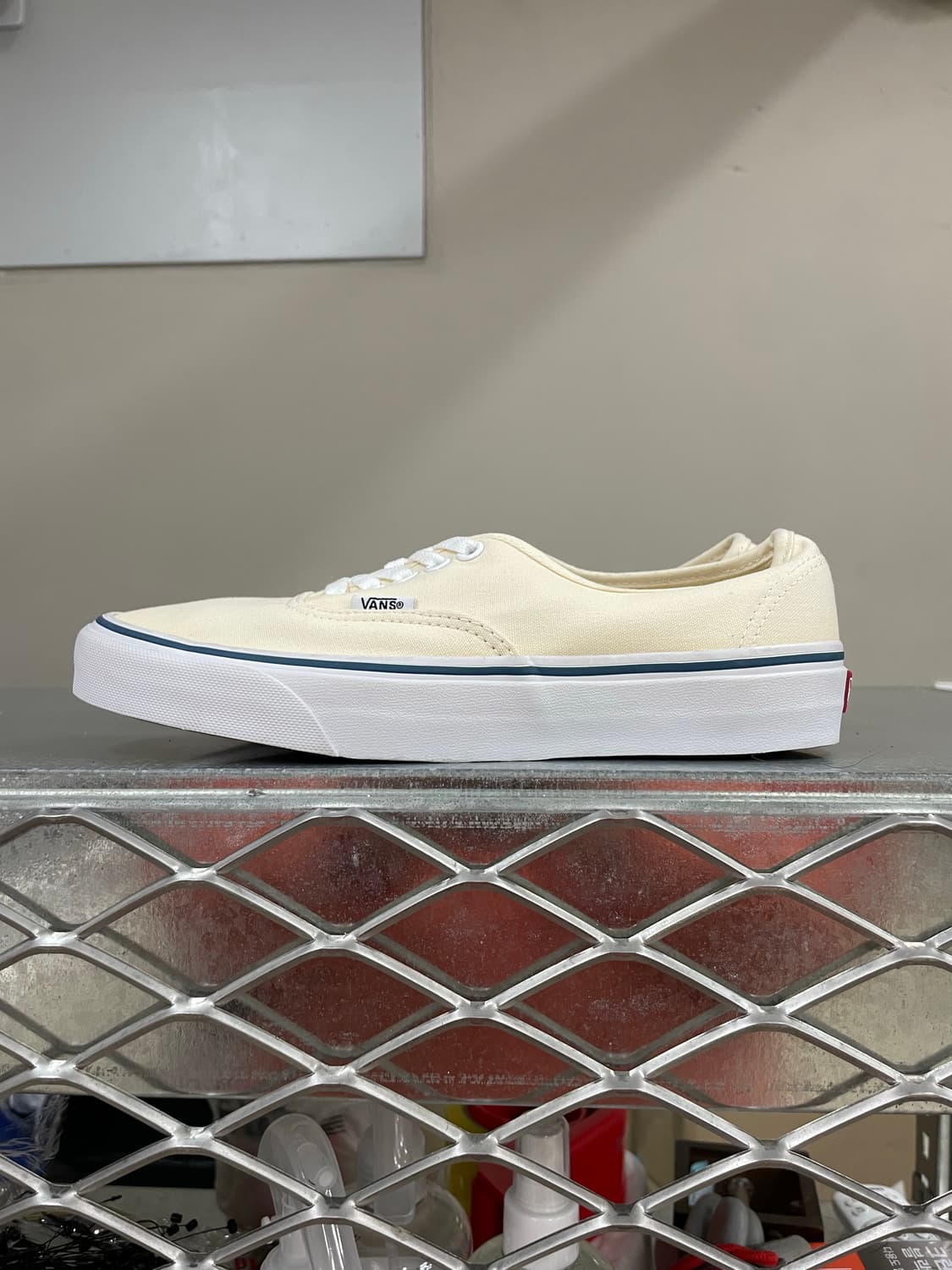 반스 어센틱 화이트 250 상품이미지1