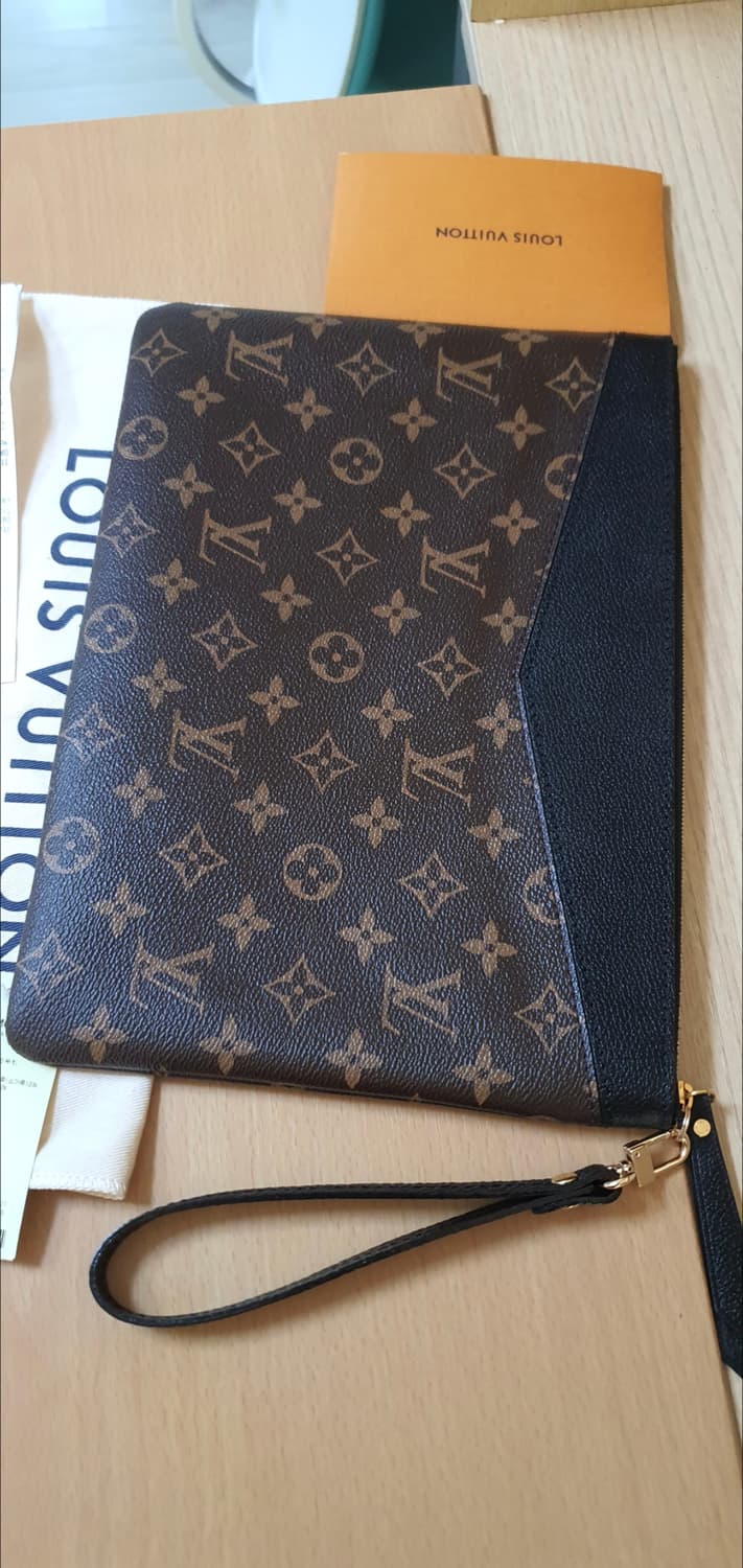 루이비통 데일리 클러치백/파우치백 새상품급 정품(영수증O) 상품이미지3