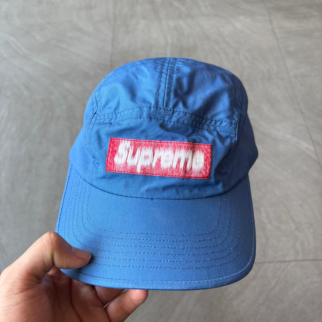 21ss 슈프림 리버스 라벨 블루 체크 캡  상품이미지2