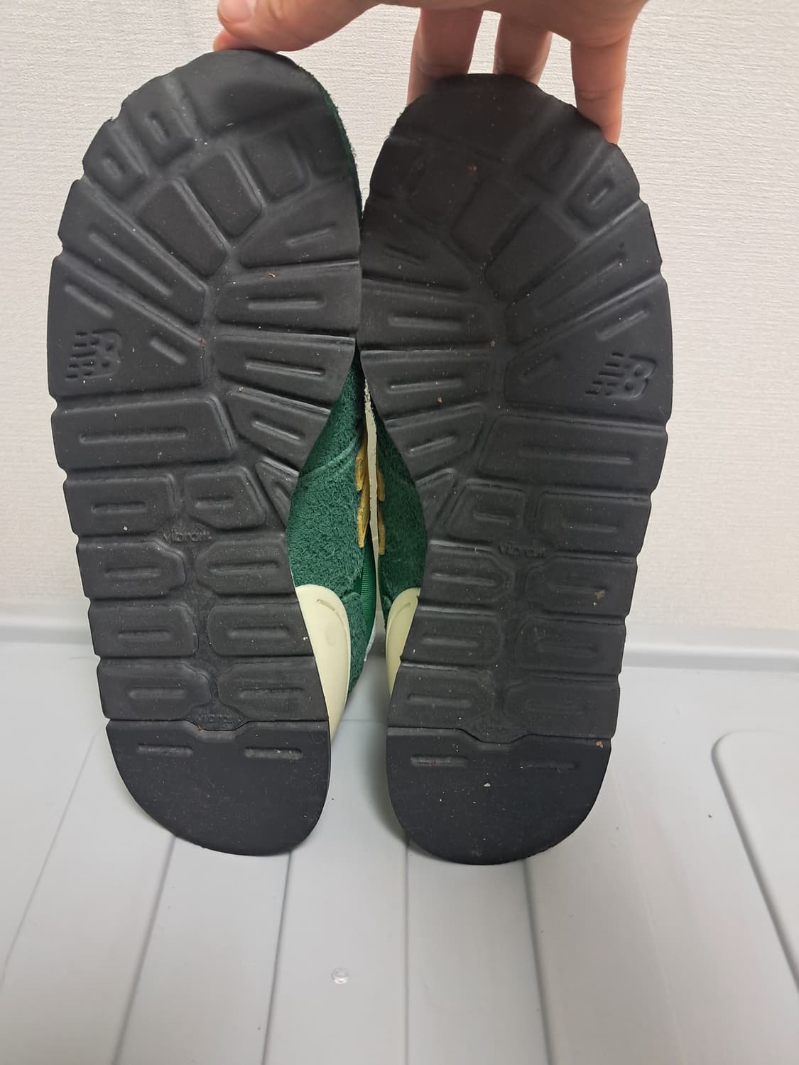 뉴발란스 990v1 메이드 인  USA 그린골드 265사이즈 상품이미지5