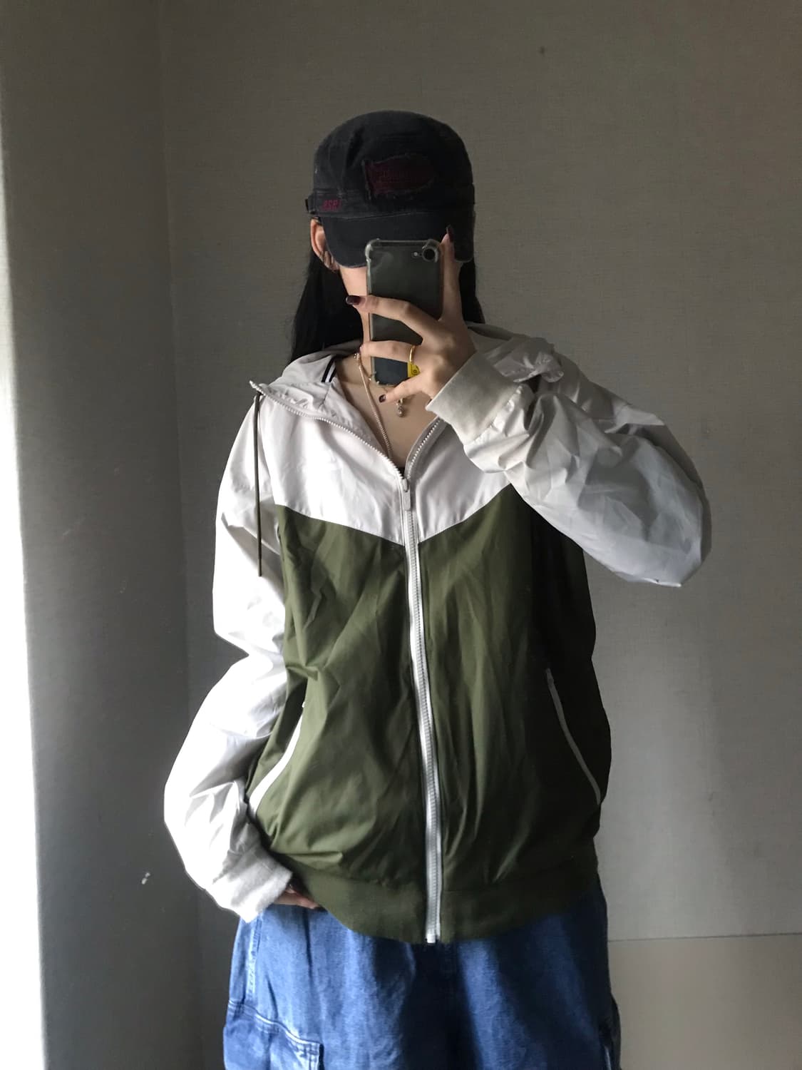 나이키 카키 화이트 바람막이 상품이미지3