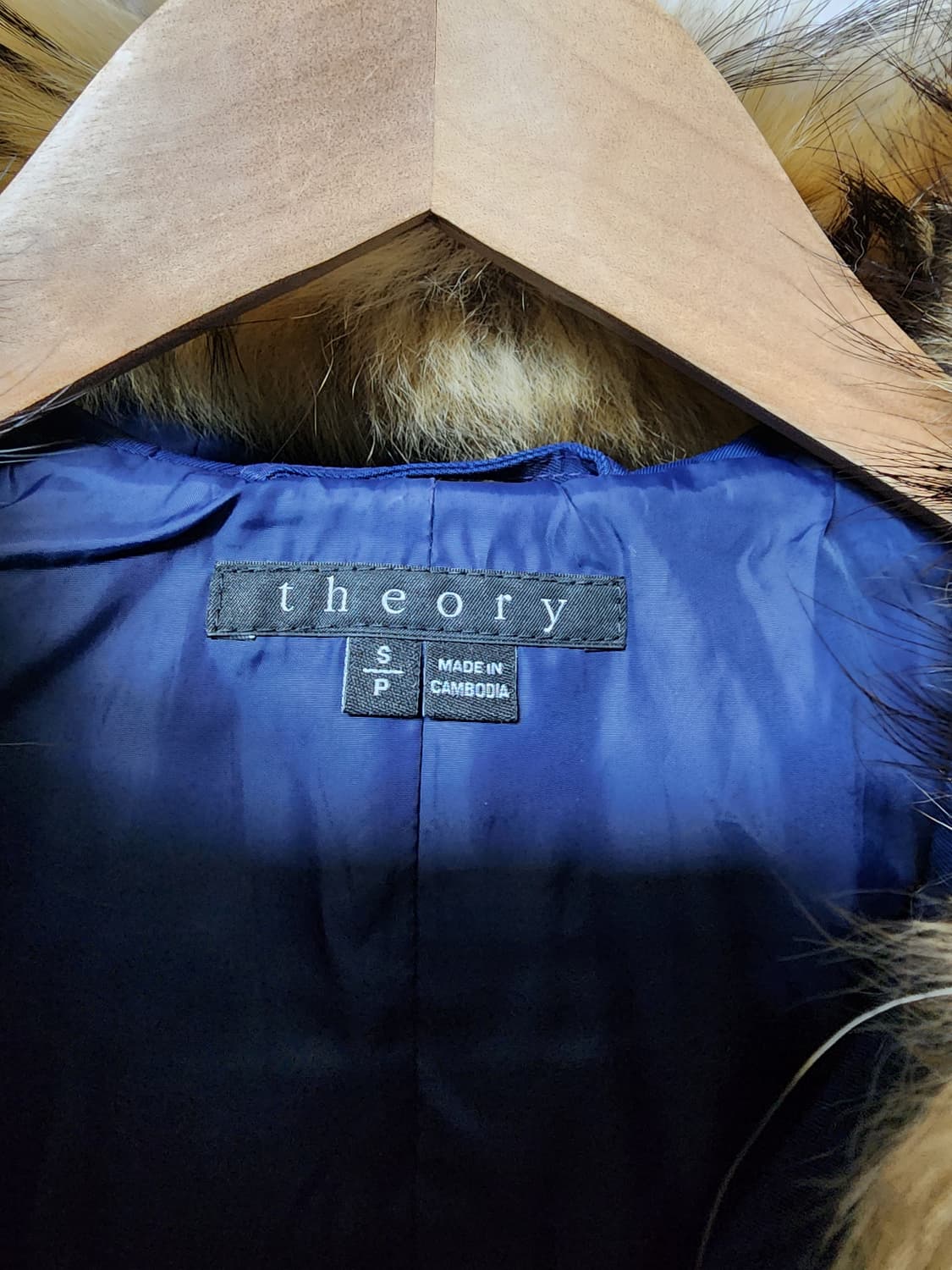 띠어리 네이비 후드 퍼 베스트 조끼 상품이미지7