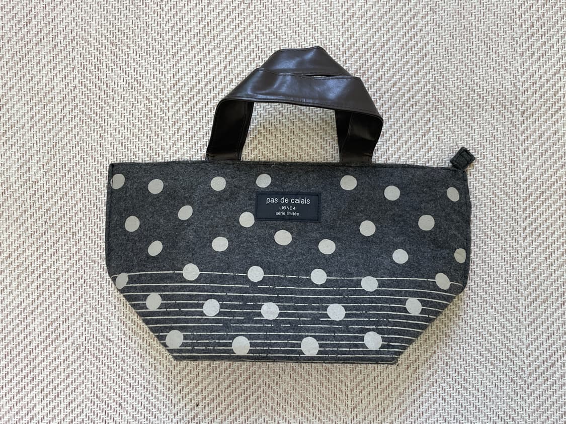 파드칼레 도트 패턴 울 토트백 J03967 상품이미지1